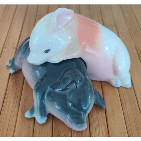 Ceramic Pigs Laying Down Nesting Hugging Overlapped Pink Gray Cuddle Napping - Picture 6 of 13